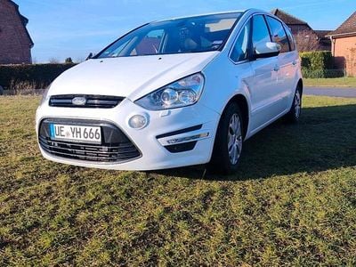 Weiß Gebraucht 2013 Ford S-MAX S Van / Kleinbus | 6.001 € (Guter Preis)
