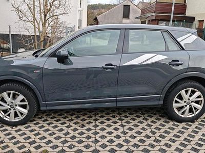 Gebraucht Audi Q2 S-Line 115 PS (84 kW) 2018 Grau SUV