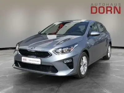 Usado Kia Ceed Vision 136 CV (100 kW) 2021 Gris Utilitario