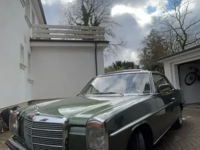 Gebraucht Mercedes 250 130 PS (95 kW) 1975 Grün Coupé