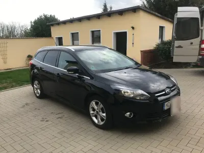 Gebraucht Ford Focus Champions Edition 116 PS (85 kW) 2012 Schwarz Kombi