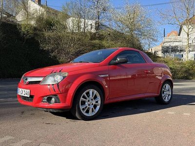 Gebraucht Opel Tigra 125 PS (91 kW) 2006 Rot Cabrio