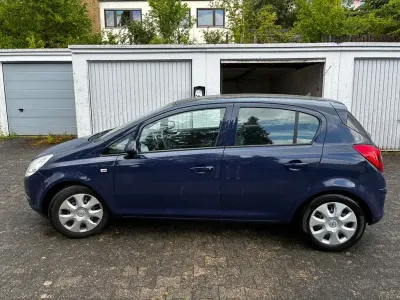 Gebraucht Opel Corsa Edition 80 PS (58 kW) 2009 Blau Kleinwagen