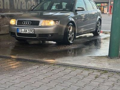 Grau Gebraucht 2003 Audi A4 Performance Kombi | 2.500 € (Guter Preis)