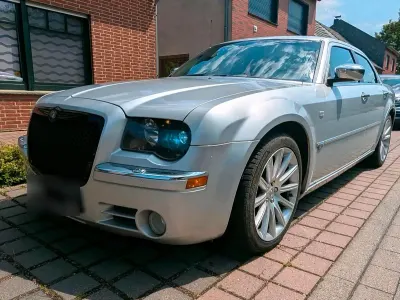 Gebraucht Chrysler 300C 340 PS (250 kW) 2005 Silber Limousine