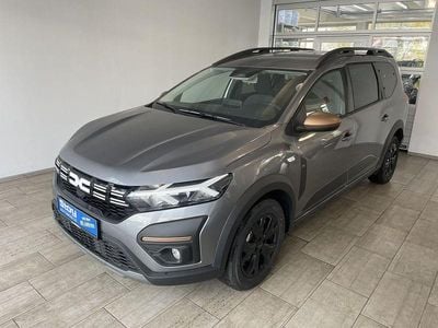 Grau Neu 2025 Dacia Jogger Extreme Van / Kleinbus | 21.490 € (Guter Preis)