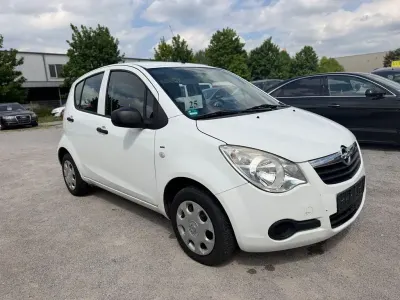 Gebraucht Opel Agila 65 PS (47 kW) 2008 Weiß Kleinwagen