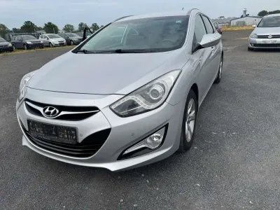 Gebraucht Hyundai i40 110 PS (80 kW) 2011 Silber Kombi