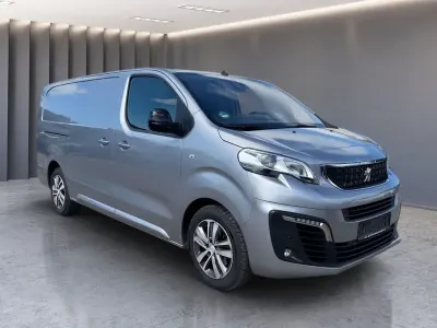 Gebraucht Peugeot Expert 177 PS (130 kW) 2022 Silber Van