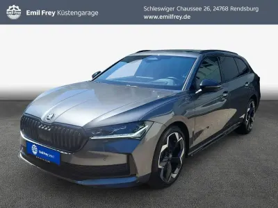 Gebraucht Skoda Superb SportLine 193 PS (141 kW) 2025 Grau Kombi