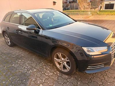 Gebraucht Audi A4 Ambiente 150 PS (110 kW) 2018 Blau Kombi