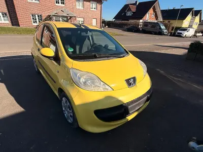 Gebraucht Peugeot 107 68 PS (50 kW) 2005 Gelb Kleinwagen