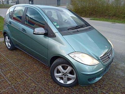 Second-hand Mercedes A150 Classic 95 CP (69 kW) 2004 Negru Monovolum
