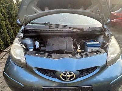 Usata Toyota Aygo 68 CV (50 kW) 2008 Blu Utilitaria