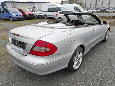 Gebraucht Mercedes CLK280 231 PS (169 kW) 2006 Iridiumsilber Cabrio