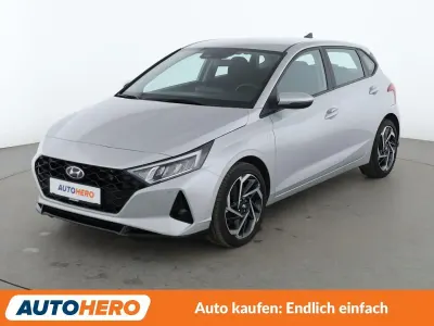 Gebraucht Hyundai i20 Trend 101 PS (74 kW) 2022 Silber Kleinwagen