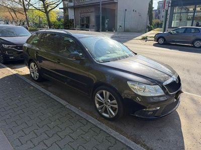 Usado Skoda Octavia RS 200 HP (147 kW) 2011 Preto Carrinha