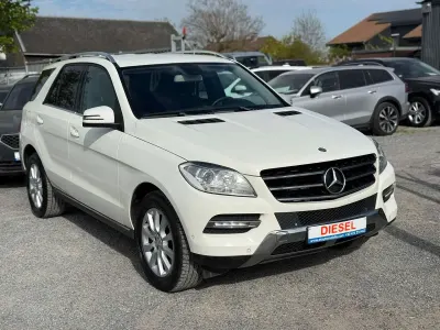 Używany Mercedes ML250 204 KM (150 kW) 2012 Biały SUV