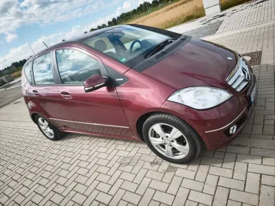 Gebraucht Mercedes A170 116 PS (85 kW) 2009 Rot Van / Kleinbus