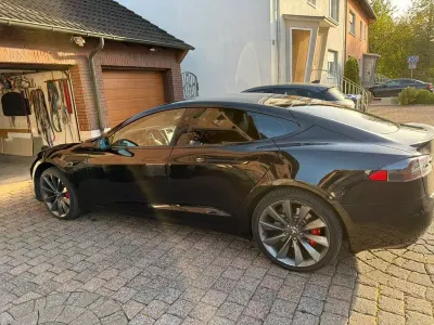 Gebraucht Tesla Model S 567 kW (772 PS) 2018 Schwarz Kleinwagen