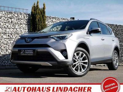 Używany Toyota RAV4 Hybrid Team 197 KM (144 kW) 2018 Srebrny SUV