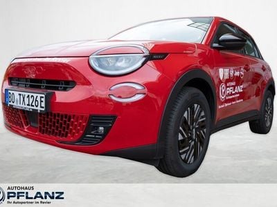 Gebraucht Fiat 600E Red 114 kW (156 PS) 2023 Rot SUV
