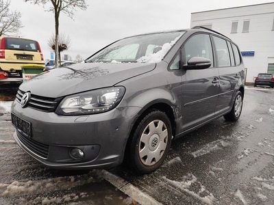 Second-hand VW Touran Comfortline 105 CP (77 kW) 2014 Gri Monovolum