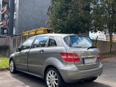 Usata Mercedes B180 109 CV (80 kW) 2006 Marrone Monovolume