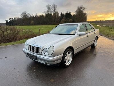 Mercedes E220