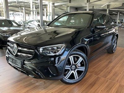 Używany Mercedes GLC300e Exclusive 194 KM (142 kW) 2021 Czarny SUV