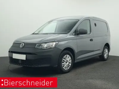Usata VW Caddy 102 CV (75 kW) 2024 Grigio Monovolume