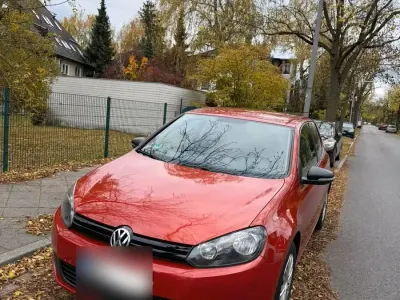 Gebraucht VW Golf VI Trendline 80 PS (58 kW) 2009 Rot Kleinwagen