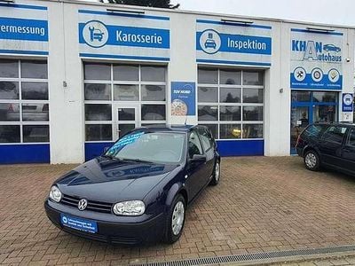Perlblau Gebraucht 2002 VW Golf IV Limousine | 4.250 €