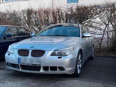 BMW 525