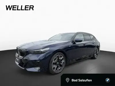 Gebraucht BMW 520 M Sport 197 PS (144 kW) 2024 Tansanitblau ii (blau) Kombi