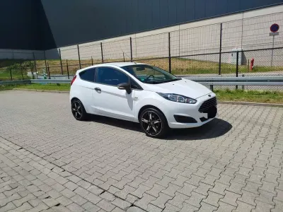 Gebraucht Ford Fiesta SYNC Edition 60 PS (44 kW) 2015 Weiß Kleinwagen
