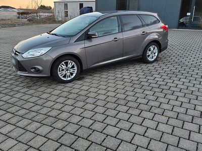 Gebraucht Ford Focus 125 PS (91 kW) 2011 Grau Kombi