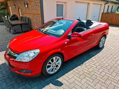 Gebraucht Opel Astra 140 PS (102 kW) 2008 Rot Cabrio