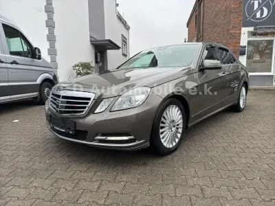 Gebraucht Mercedes E350 234 PS (172 kW) 2011 Grau Limousine