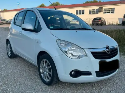 Gebraucht Opel Agila 86 PS (63 kW) 2009 Weiß Kleinwagen