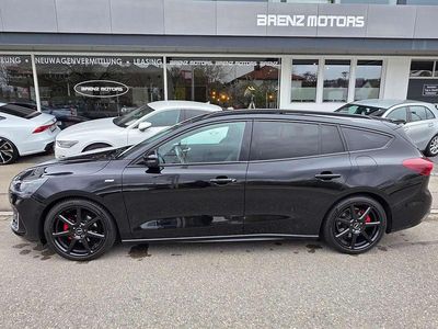 Second-hand Ford Focus ST-Line 120 CP (88 kW) 2023 Negru Break