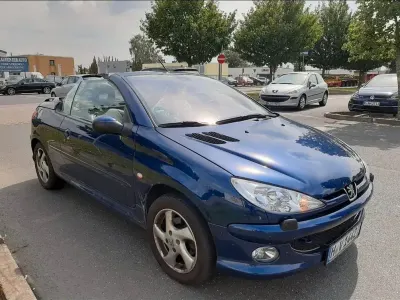 Gebraucht Peugeot 206 CC 109 PS (80 kW) 2005 Blau Cabrio