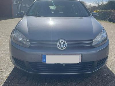 Gebraucht VW Golf VI 122 PS (89 kW) 2011 Grau Kleinwagen