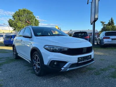 Gebraucht Fiat Tipo Cross 131 PS (96 kW) 2023 Weiß Limousine