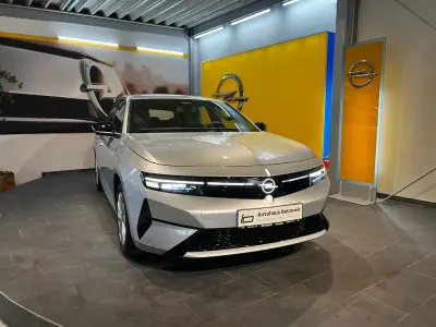 Nowe Opel Astra Edition 145 KM (106 kW) 2026 Srebrny Sedan/Limuzyna