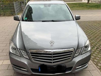 Gebraucht Mercedes E200 Elegance 184 PS (135 kW) 2011 Silber Limousine