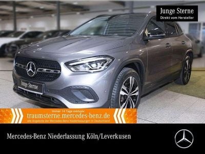 Grau Gebraucht 2022 Mercedes GLA220 Night SUV | 34.990 € (Guter Preis)