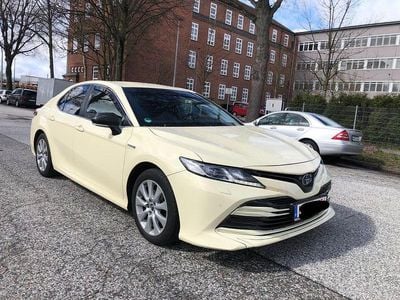 Gebraucht Toyota Camry 178 PS (130 kW) 2020 Weiß Limousine