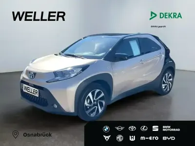 Neu Toyota Aygo 72 PS (52 kW) 2025 Ginger beige 78 Kleinwagen
