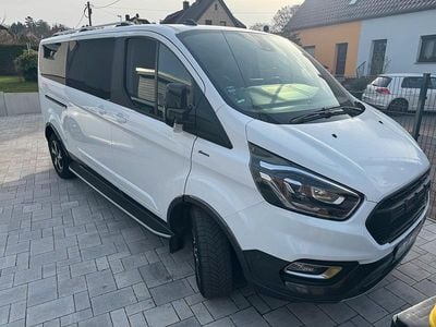 Second-hand Ford Tourneo 185 CP (136 kW) 2021 Alb Monovolum